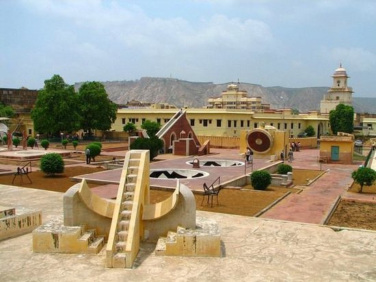 jantar-mantar-jaipur